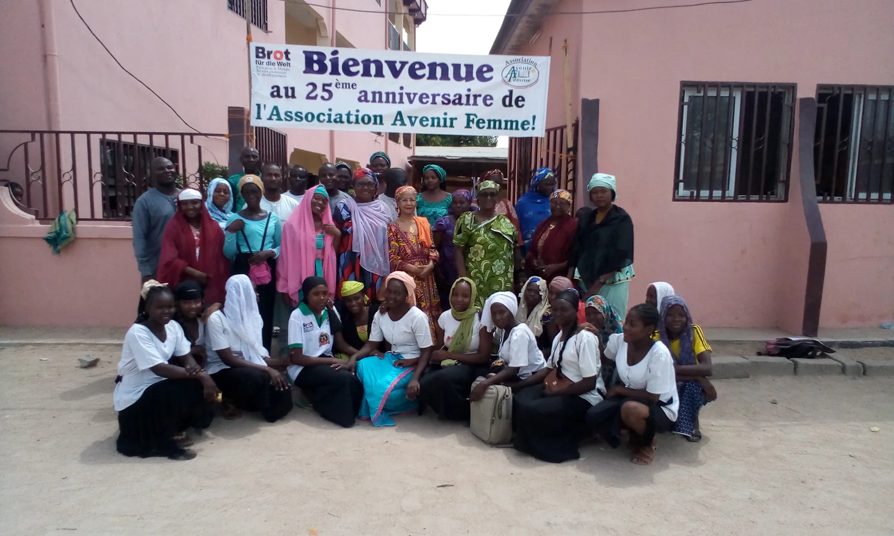 Groupe de femmes réunies au Centre Avenir Femme